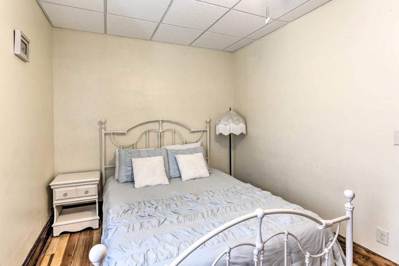 Custer Apt In Heart Of Town Shop, Dine, Hike Bagian luar foto